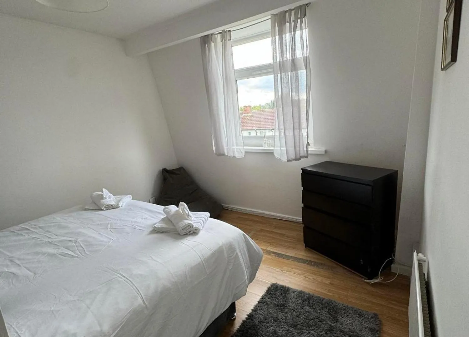 Tranquil Top-Floor Family Haven! Apartment Cardiff