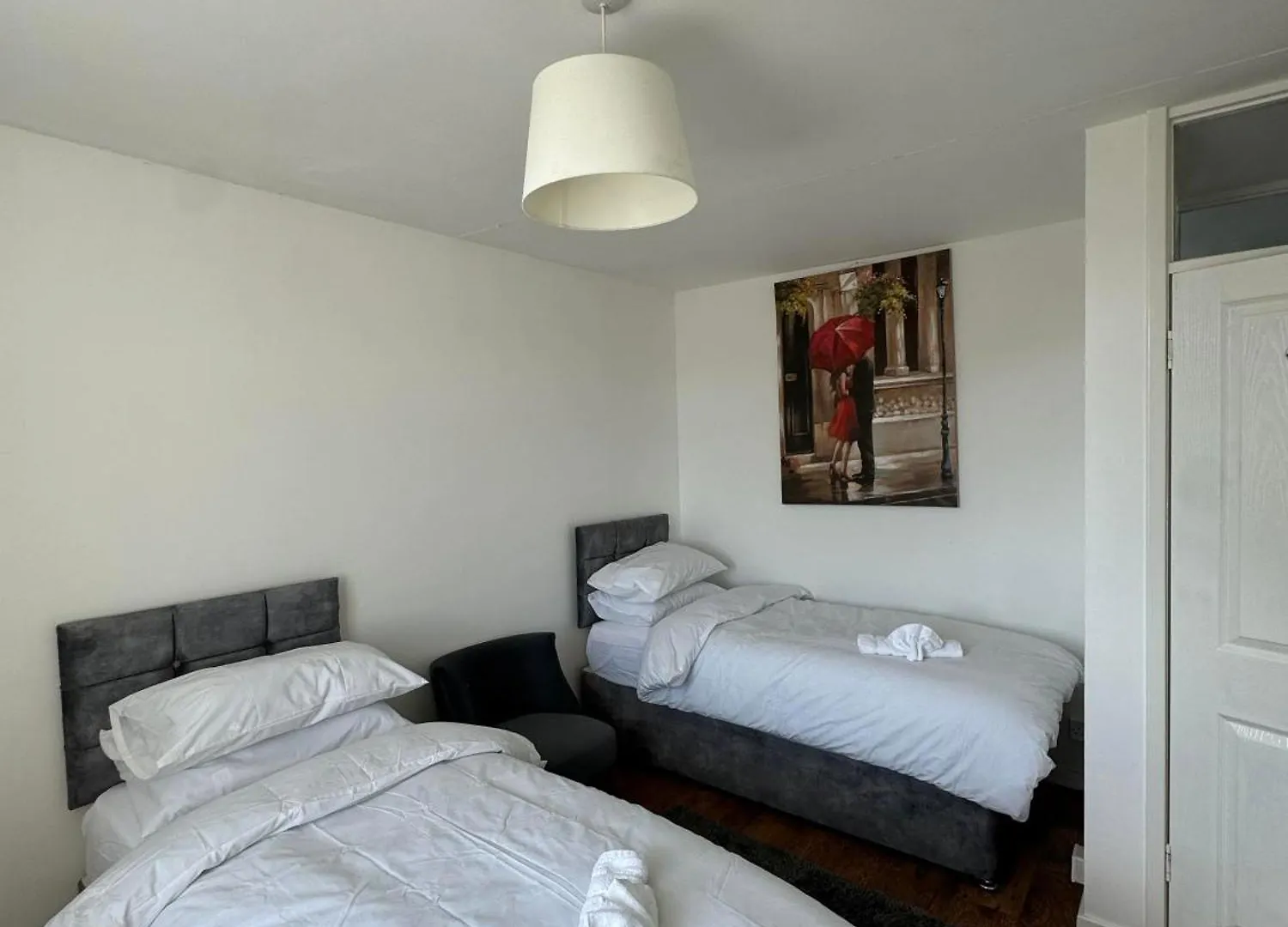 Tranquil Top-Floor Family Haven! Apartment Cardiff United Kingdom
