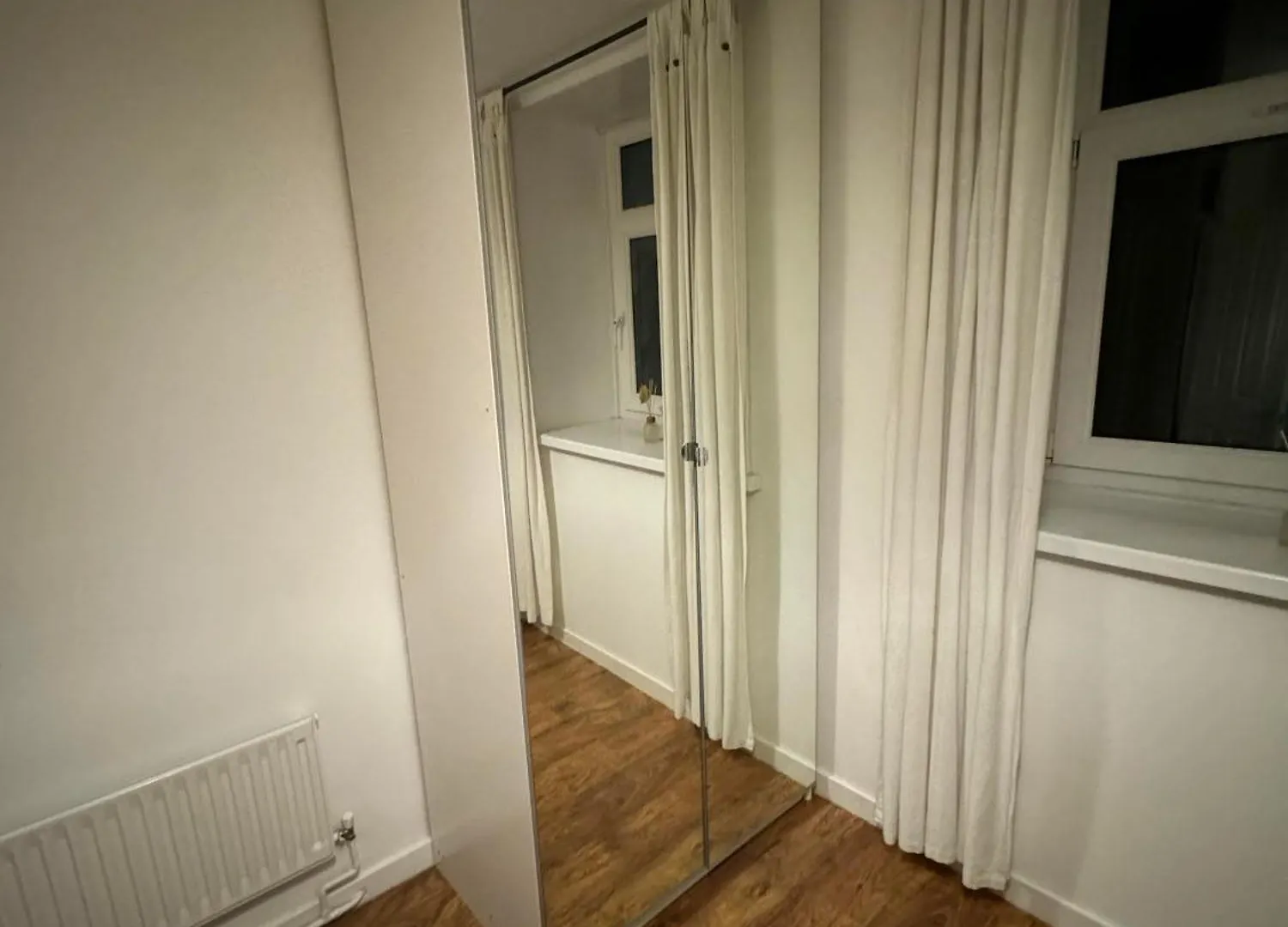 Tranquil Top-Floor Family Haven! Apartment Cardiff