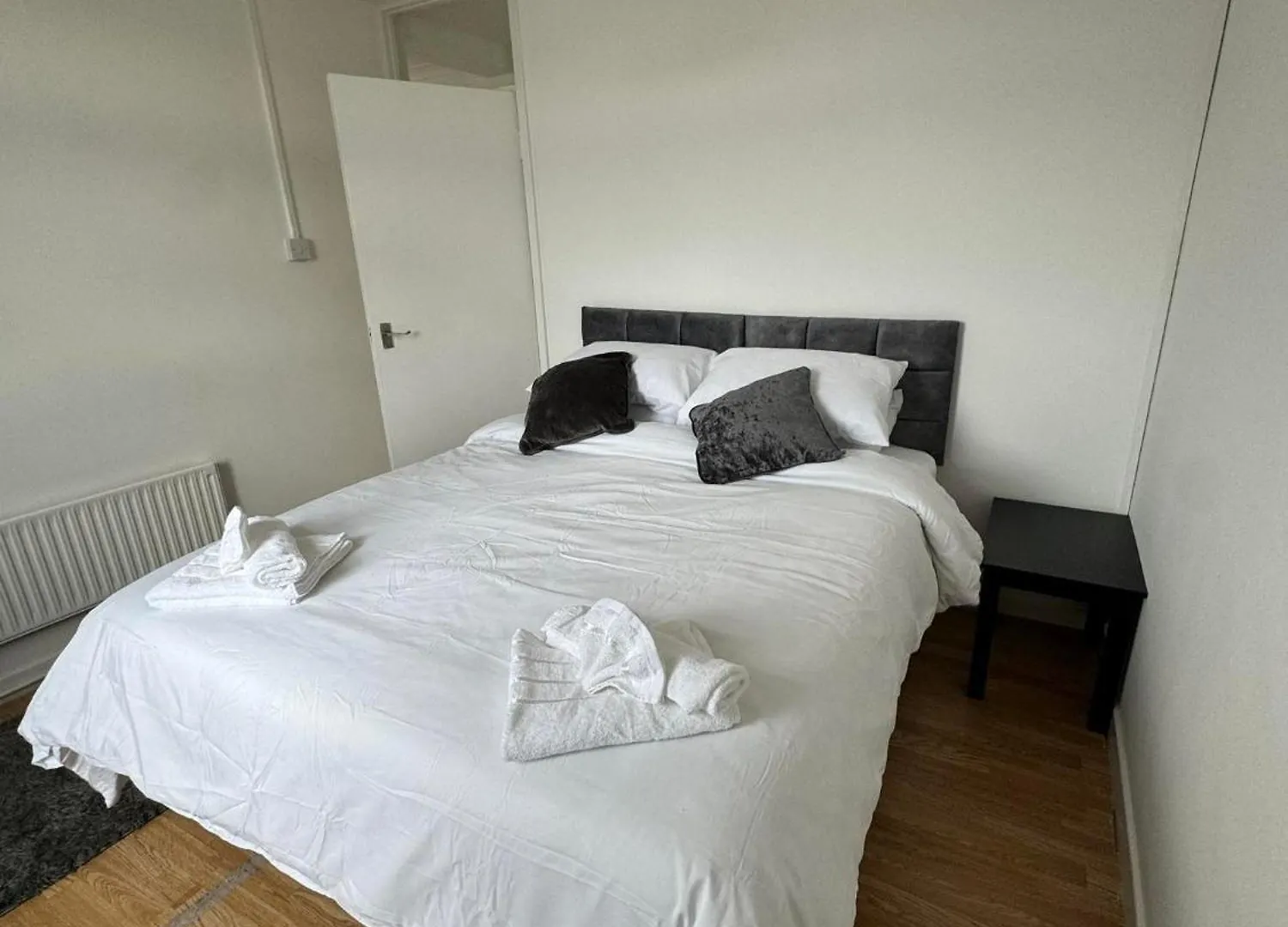 Tranquil Top-Floor Family Haven! Apartment Cardiff