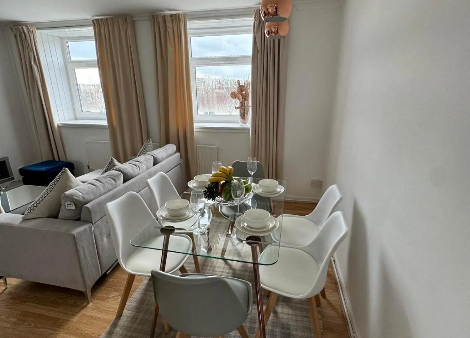 Tranquil Top-Floor Family Haven! Apartment Cardiff 0*,  United Kingdom